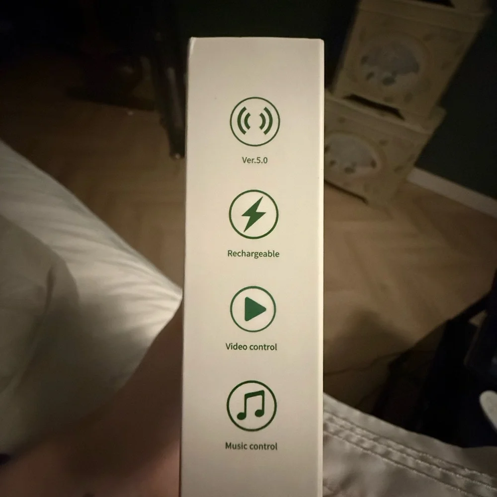 D01 Pro Short Video & Music Remote Controller - White